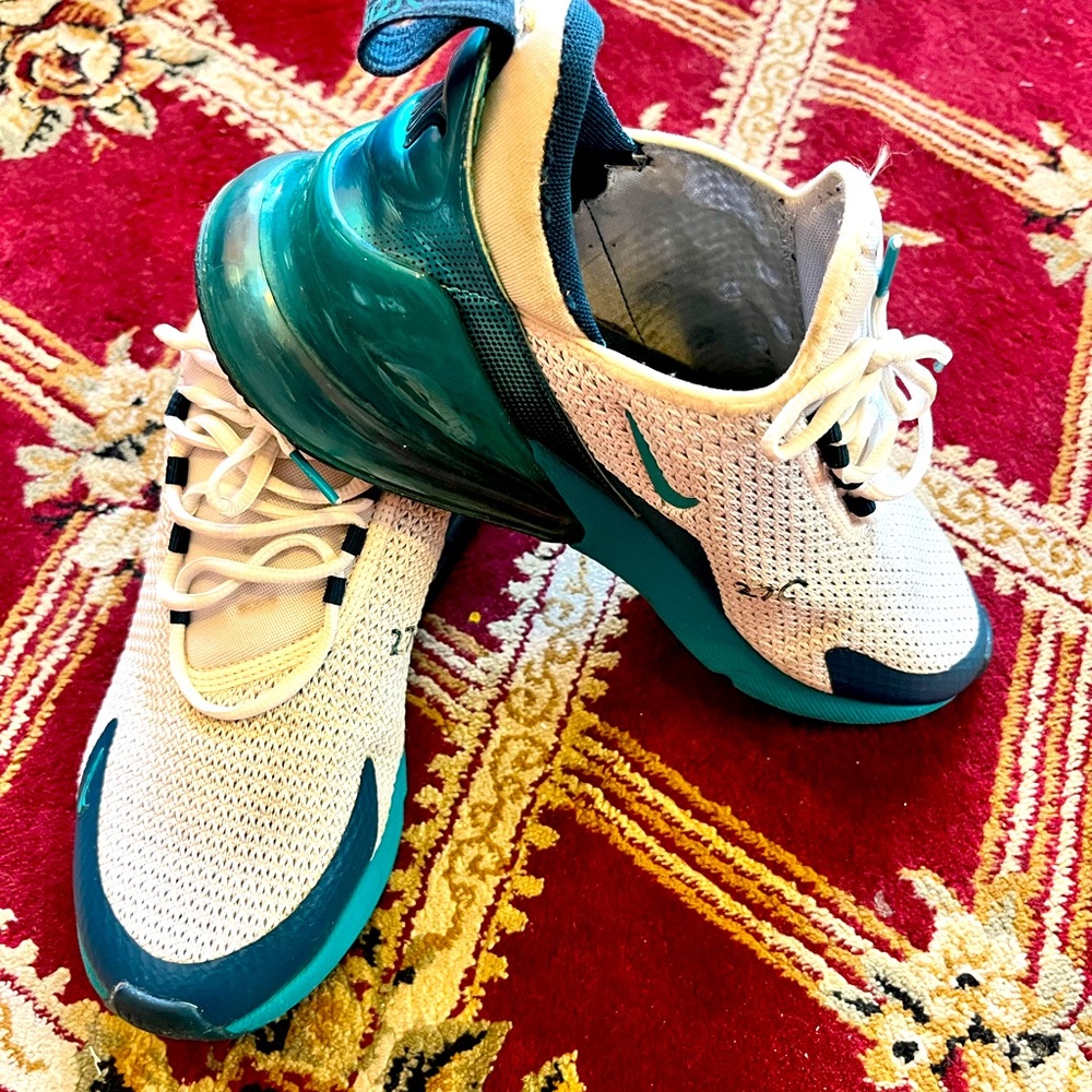 Men’s Nike Air Max 270 Green and White Edition